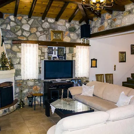 Willa Gem Moni Evaggelistrias