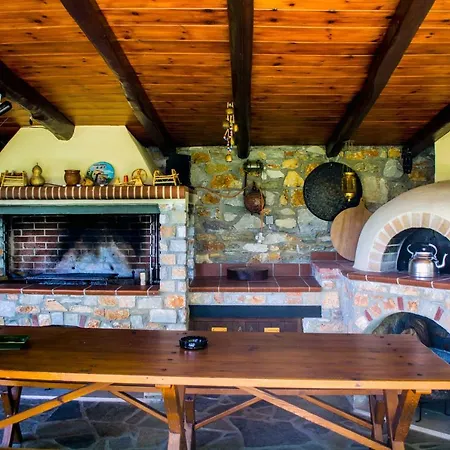 Gem Willa Moni Evaggelistrias